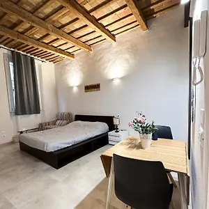  Bed & Breakfast A 2 Passi
